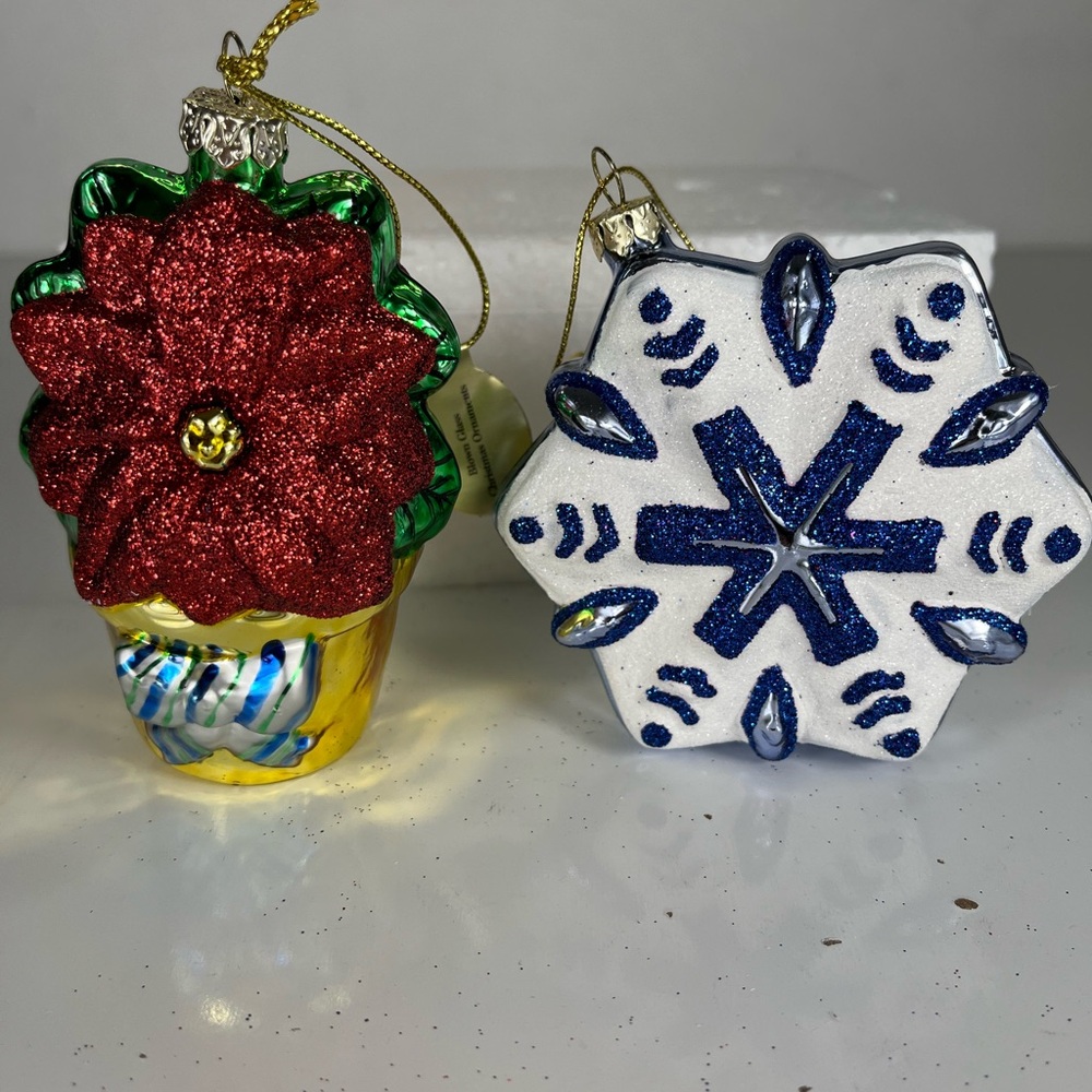 2‎ Danbury Mint Blown Glass Christmas Ornaments Poinsettia And Snowflake